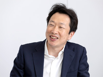 代表取締役社長COO 園部鷹博